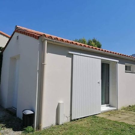 Petit T2 Proche Centre Ville Ла-Рош-сюр-Йон Экстерьер фото